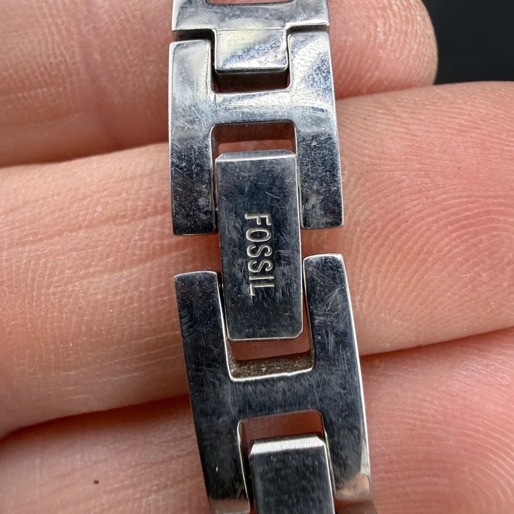Vintage Fossil Watch Women's F2 Silver Tone Blue Untested 6.5